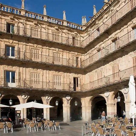 El Capricho Balcon En La Plaza Mayor Collection Luxury Apartment