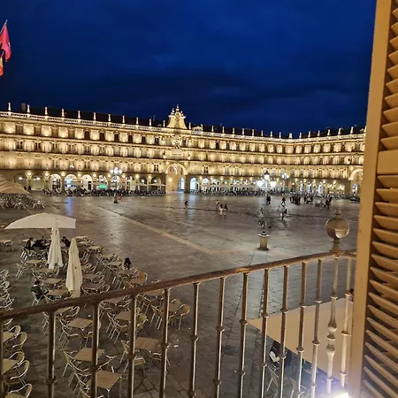 El Capricho Balcon En La Plaza Mayor Collection Luxury Apartment Salamanca