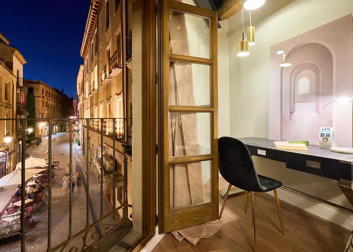 El Capricho Balcon En La Plaza Mayor Collection Luxury Apartman *